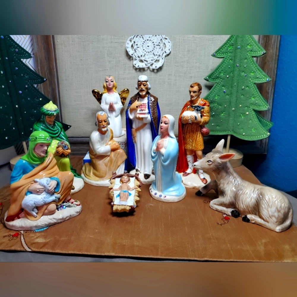 Vintage Holland Mold 1960s Swarovski Jeweled Nativity Set 9pc Handmade